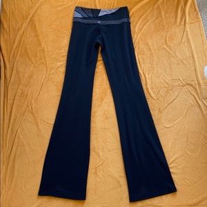 Lululemon Groove Flare Pants - size 4